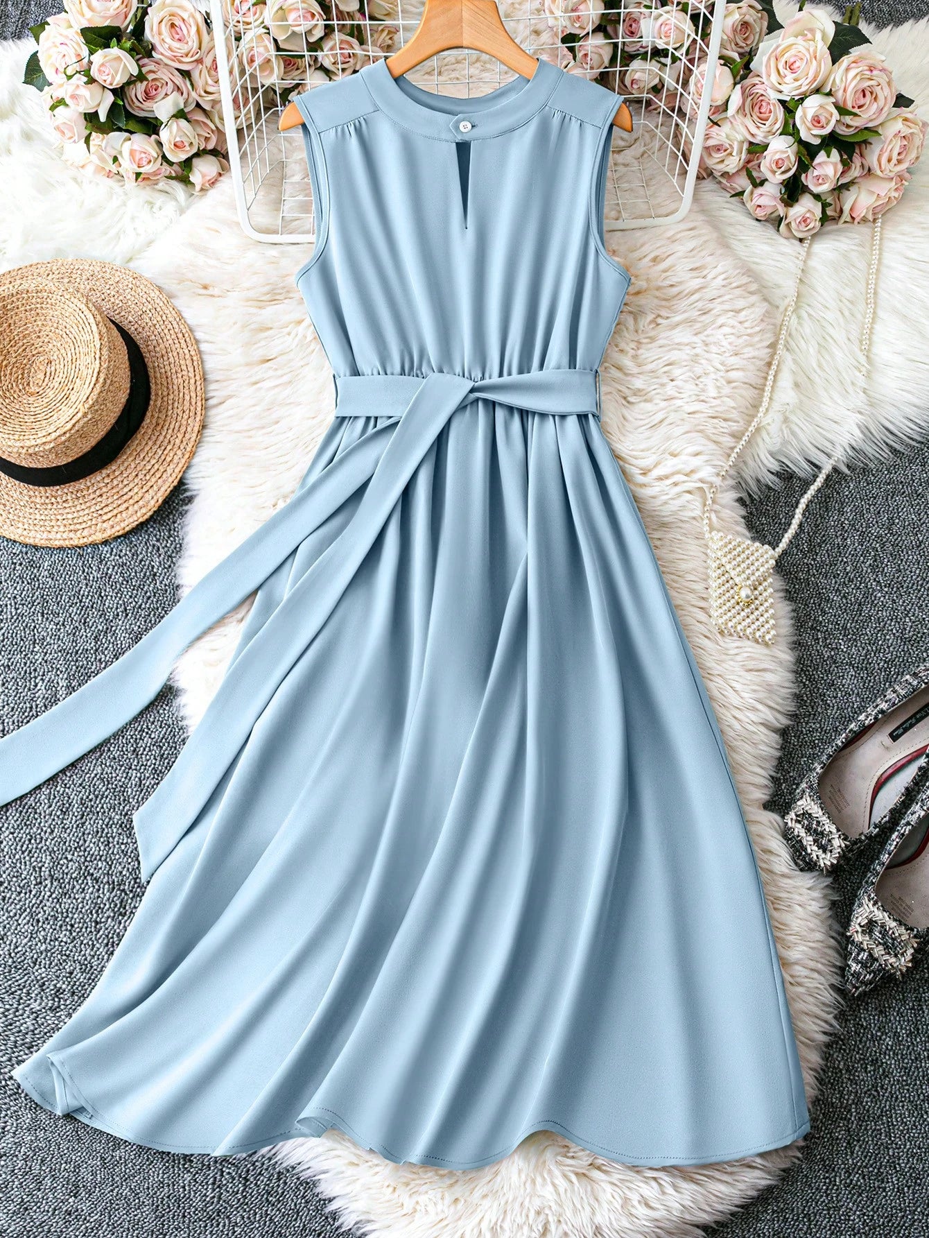Sleeveless Shirt — trendy women's top
